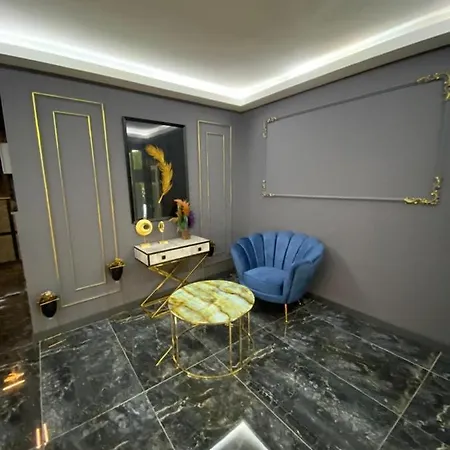 216 Palace Hotel