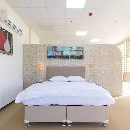 216 Palace Hotel 3*